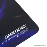 Gamegenic Prime Playmat Reality Fracture Entrust the Spark – dettaglio del bordo e del logo Gamegenic