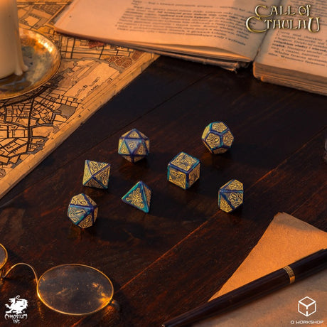Q Workshop Call of Cthulhu 7th Edition Blue-Green & Gold Dice Set (7 pezzi) – Set di Dadi per Giochi di Ruolo