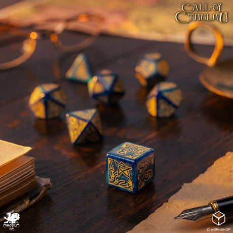 Q Workshop Call of Cthulhu 7th Edition Blue-Green & Gold Dice Set (7 pezzi) – Set di Dadi per Giochi di Ruolo